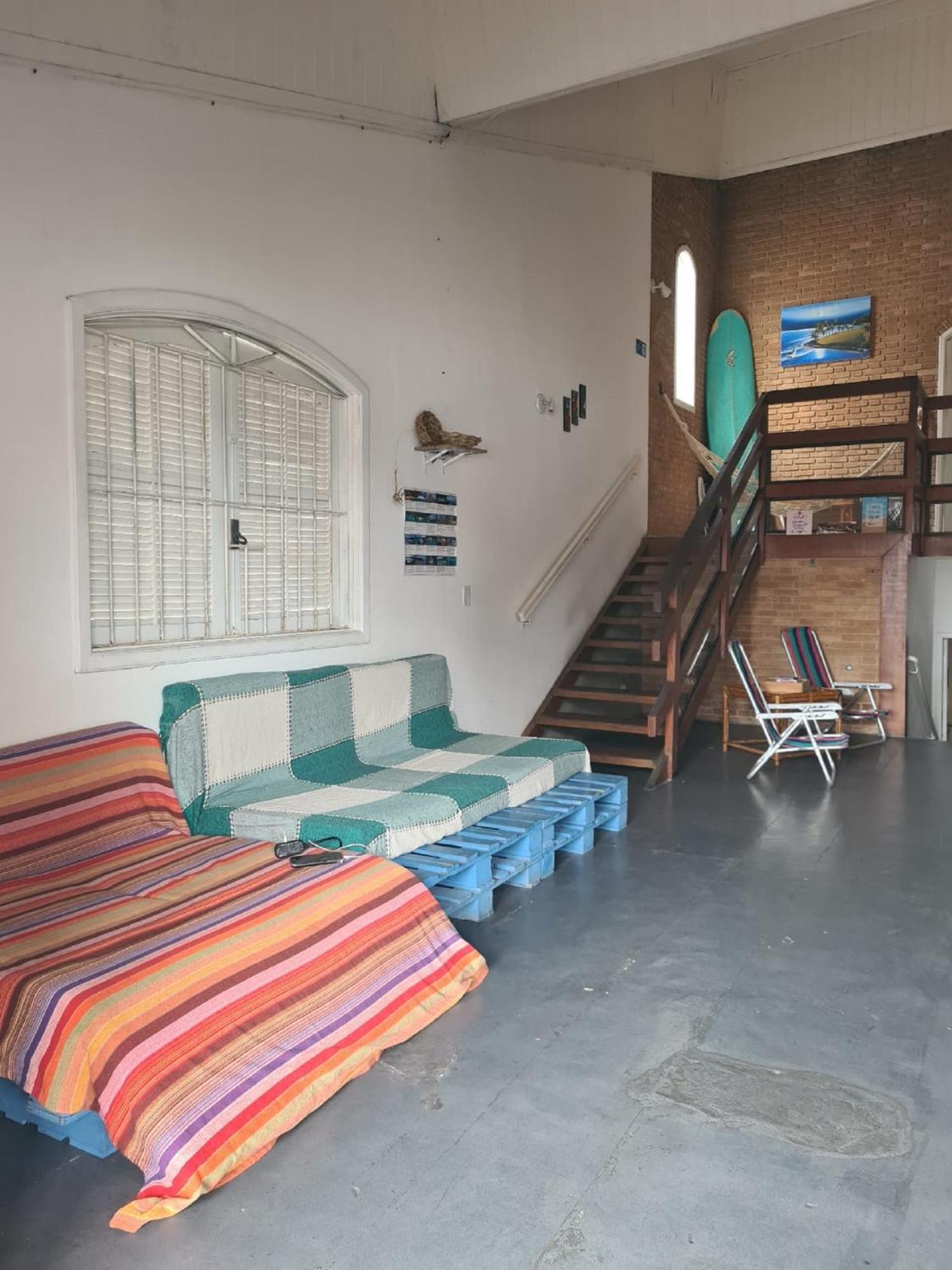 Hostel 102
